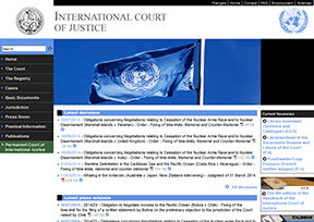 國際法院